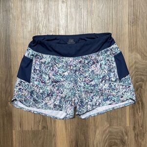 Athleta girls Record breaker 3" shorts‎ side mesh pockets Large/12